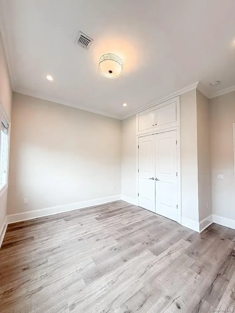 226 New York Avenue Huntington NY 11743