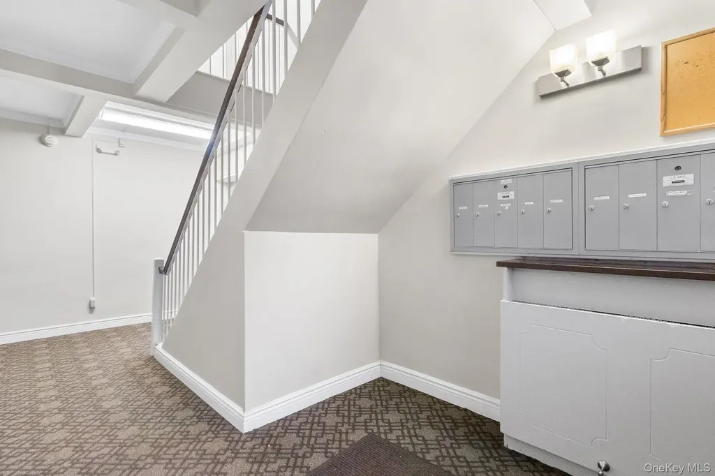 1209 E Broadway Hewlett NY 11557