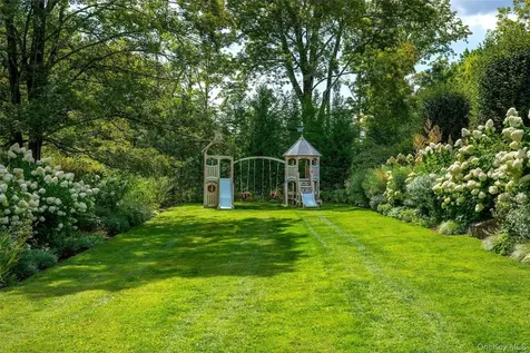 411 Stanwich Greenwich CT 06830