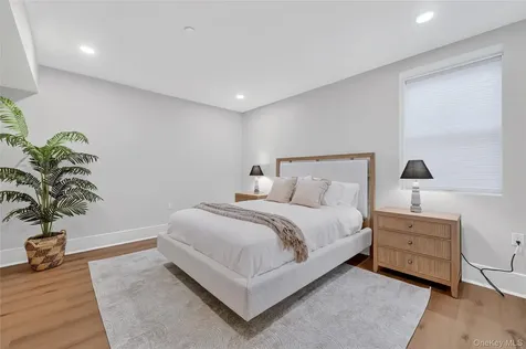 1813 Soundview Court Yorktown Heights NY 10598