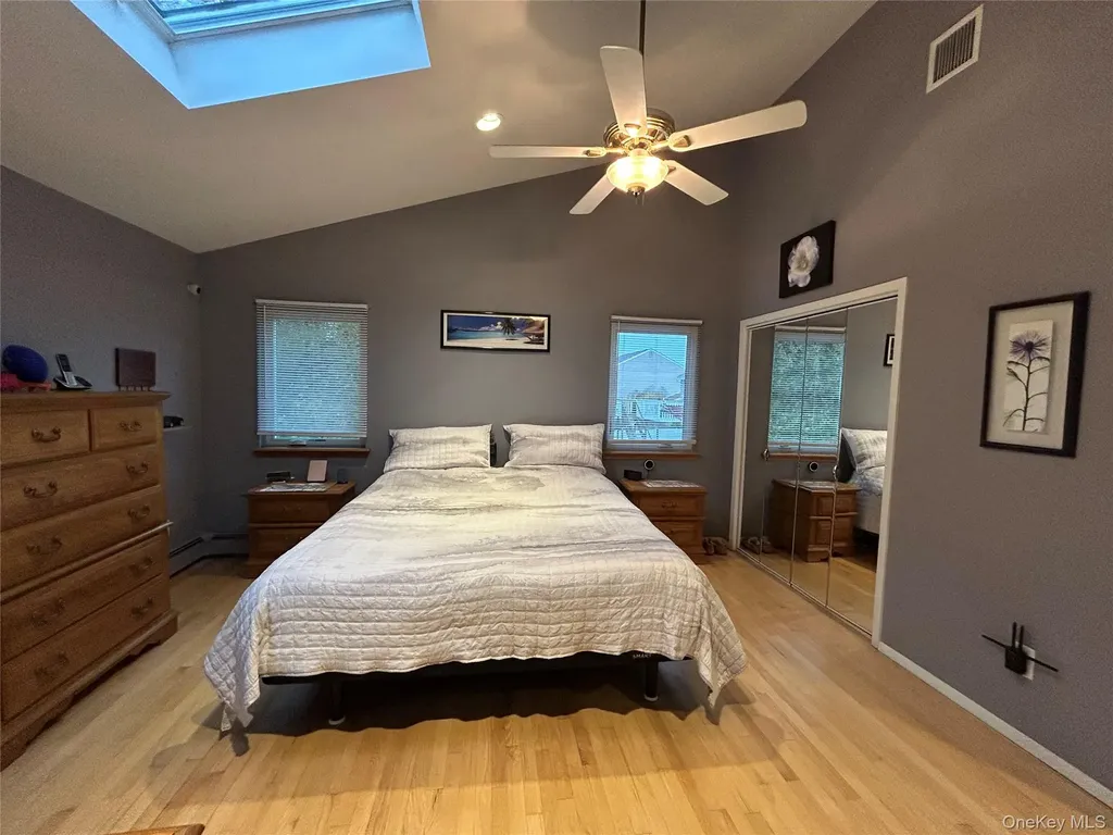 839 Pine Avenue West Islip NY 11795
