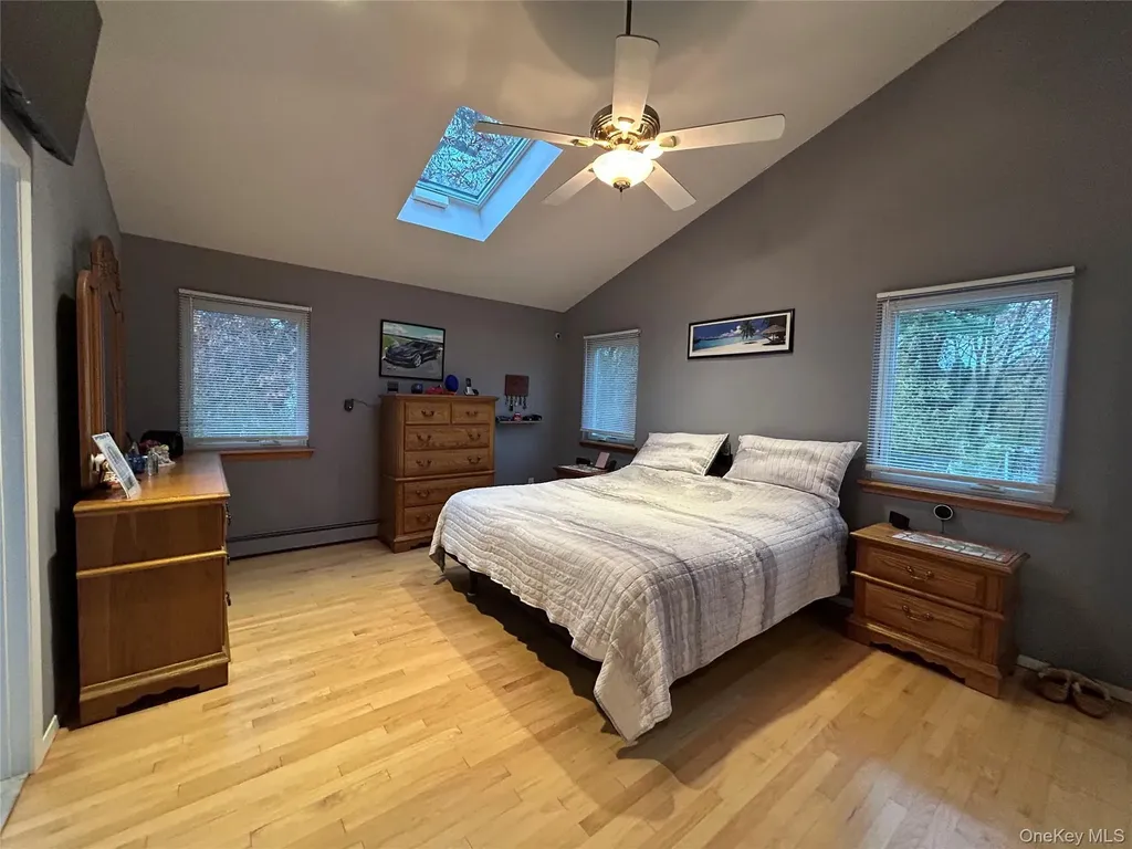 839 Pine Avenue West Islip NY 11795