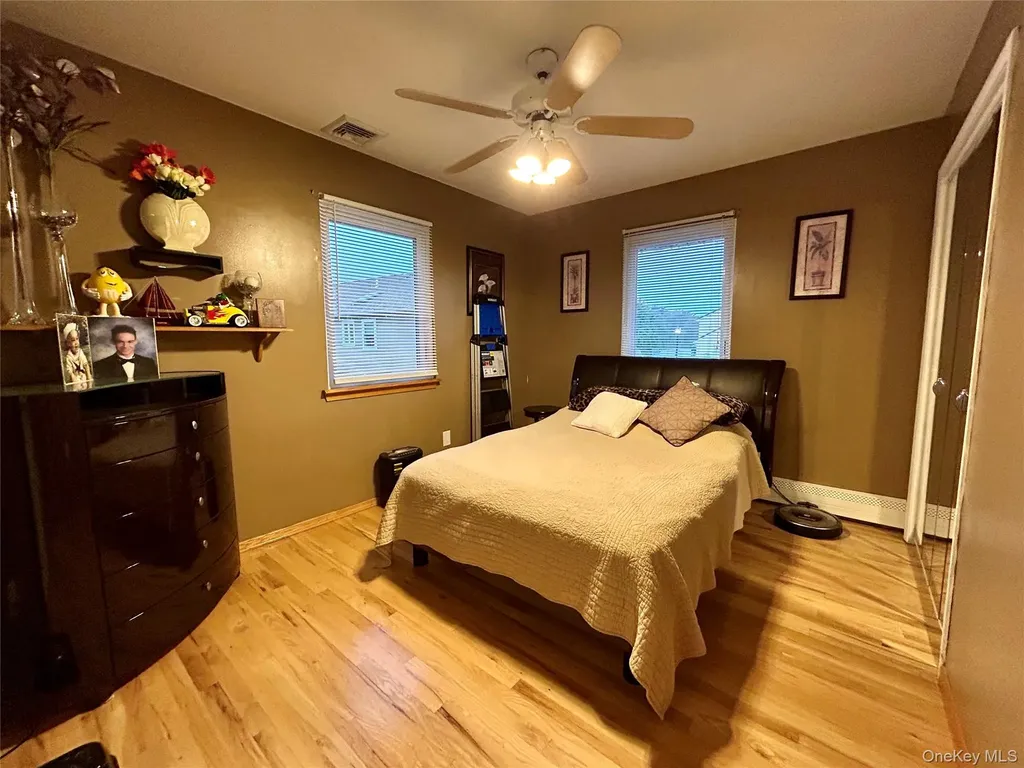 839 Pine Avenue West Islip NY 11795