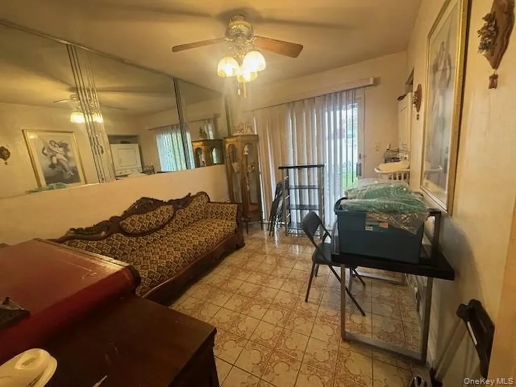 62 12th Avenue Mineola NY 11501