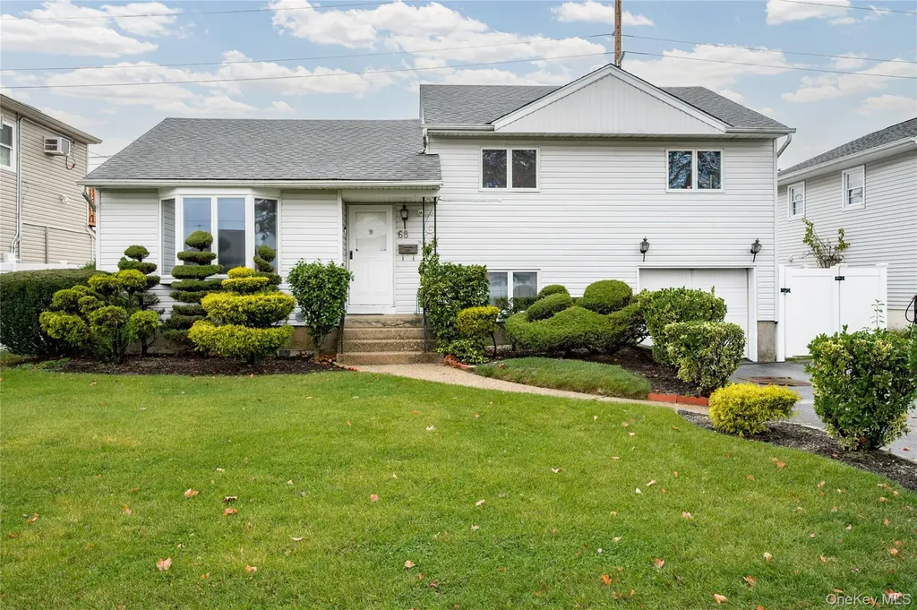 68 Myles Avenue Levittown NY 11756