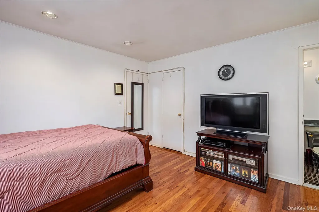 68 Myles Avenue Levittown NY 11756