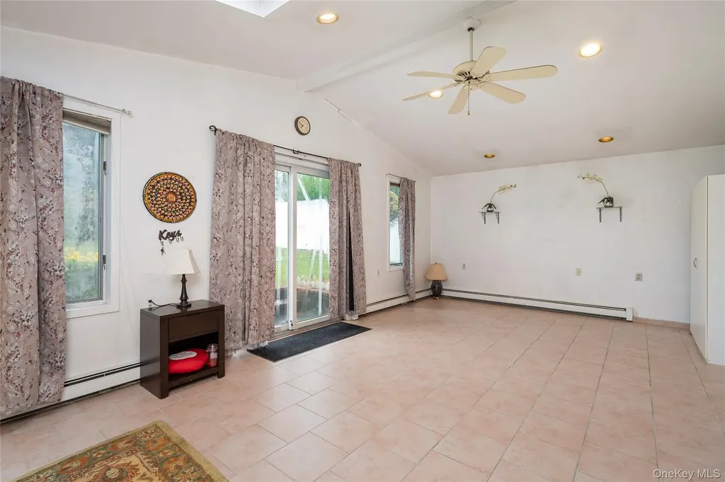 68 Myles Avenue Levittown NY 11756