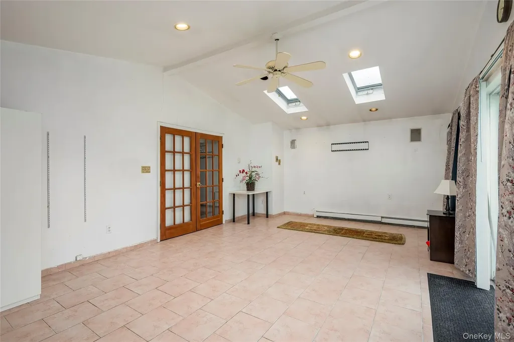 68 Myles Avenue Levittown NY 11756