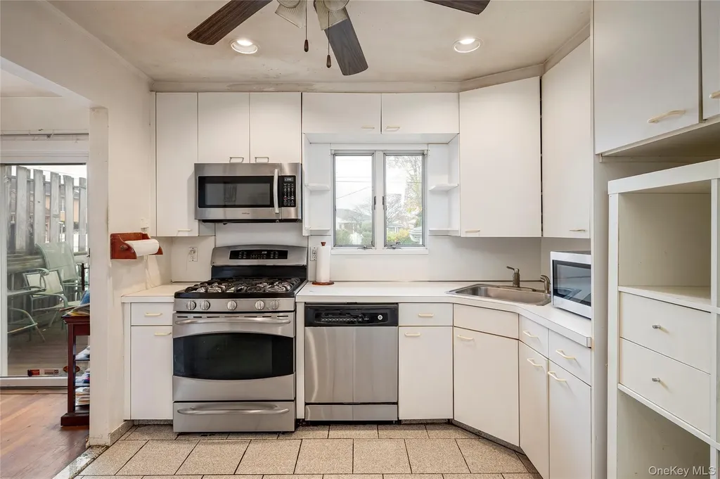 68 Myles Avenue Levittown NY 11756