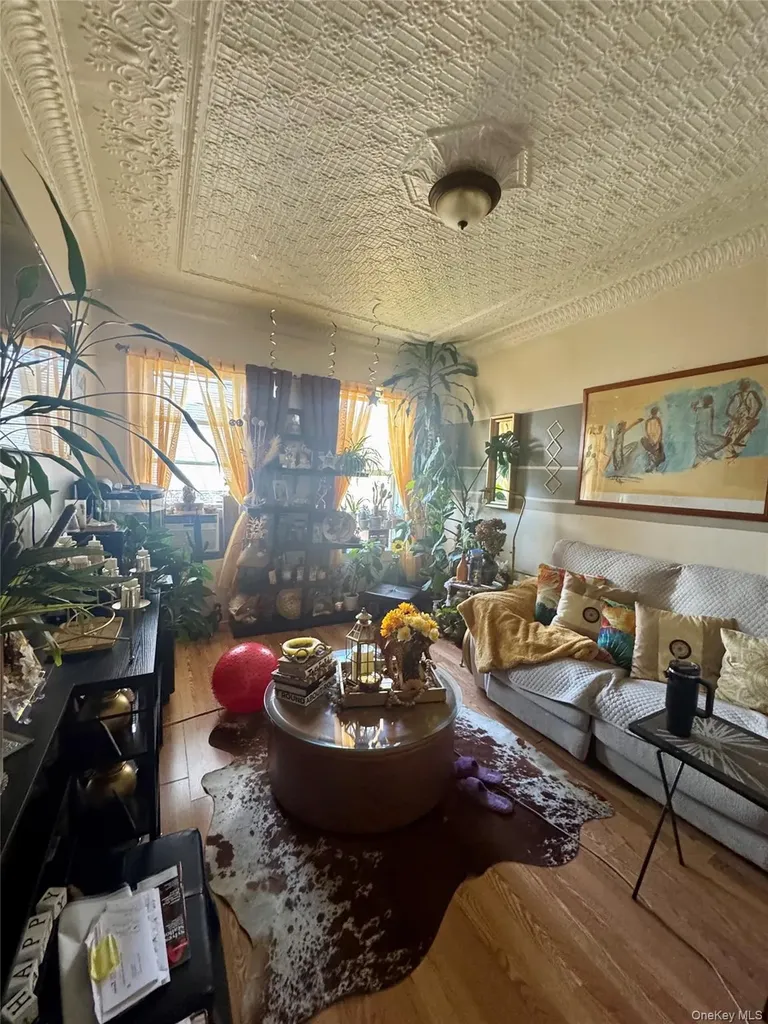 182 Lincoln Avenue Brooklyn NY 11208