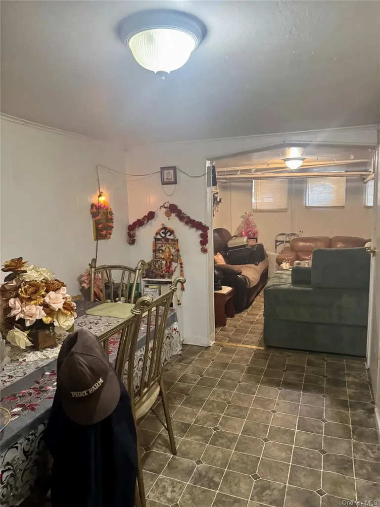 182 Lincoln Avenue Brooklyn NY 11208