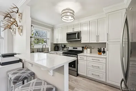 11 Westview Avenue White Plains NY 10603