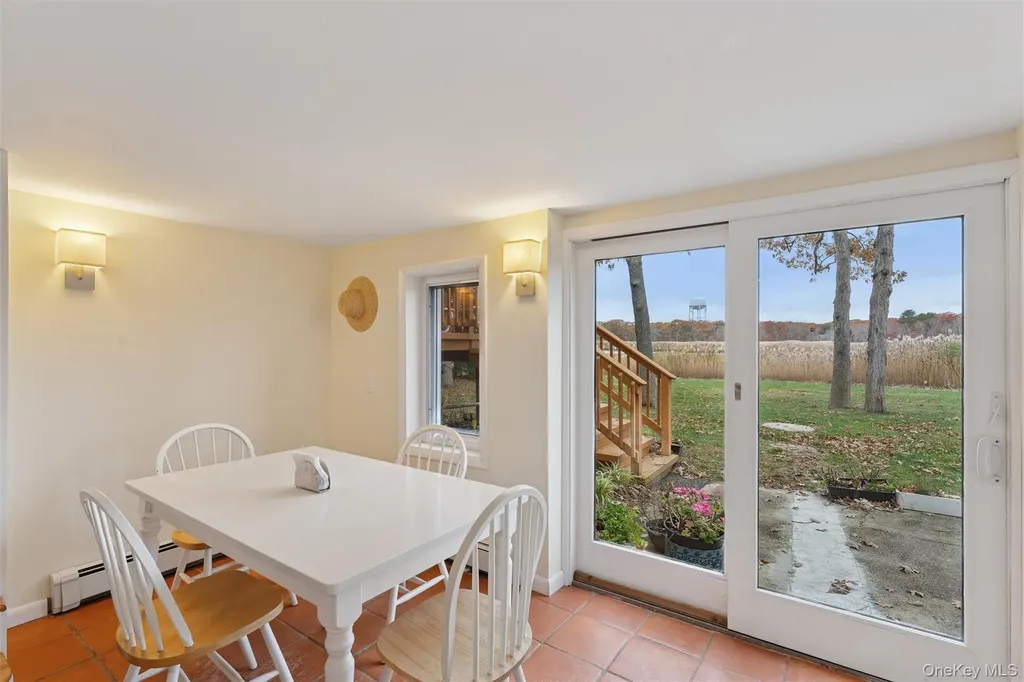 23 Old Main Road Quogue NY 11959