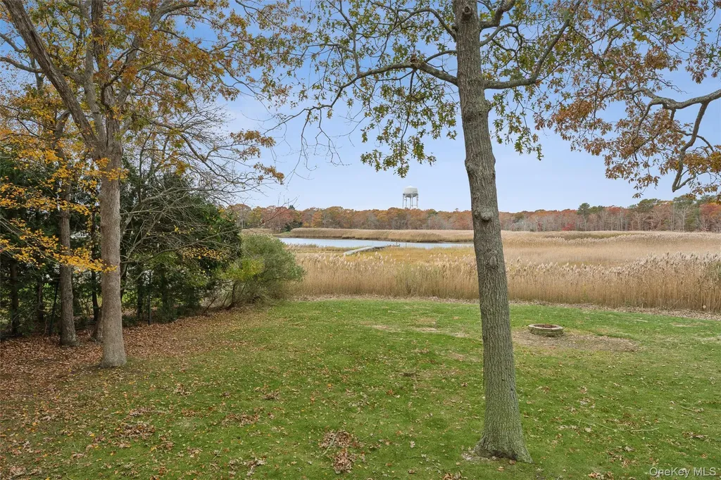 23 Old Main Road Quogue NY 11959