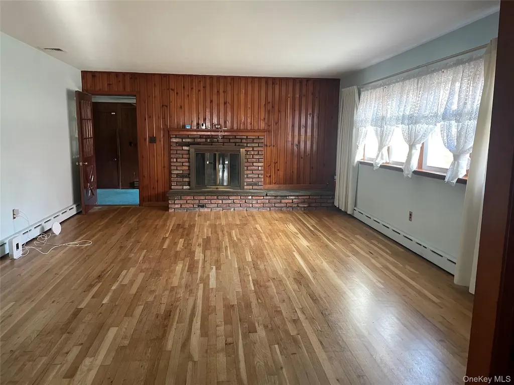 8 Atlantic Avenue Blue Point NY 11715