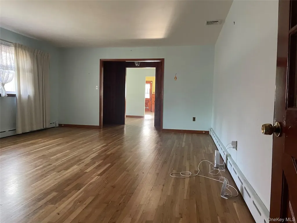 8 Atlantic Avenue Blue Point NY 11715