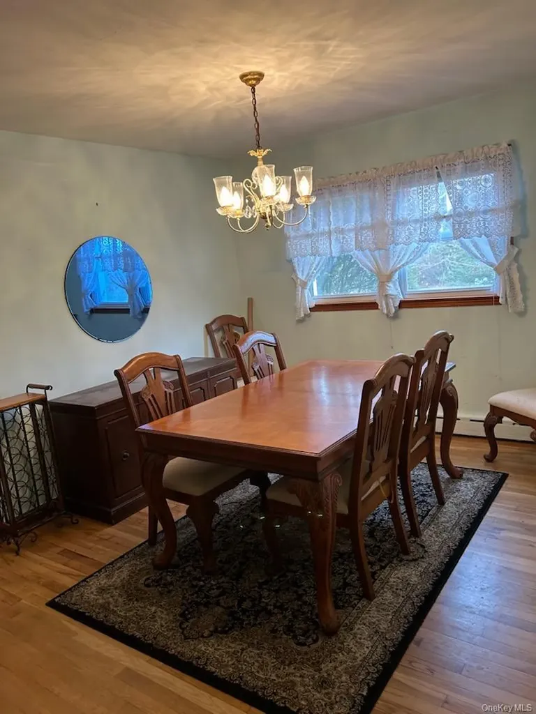 8 Atlantic Avenue Blue Point NY 11715
