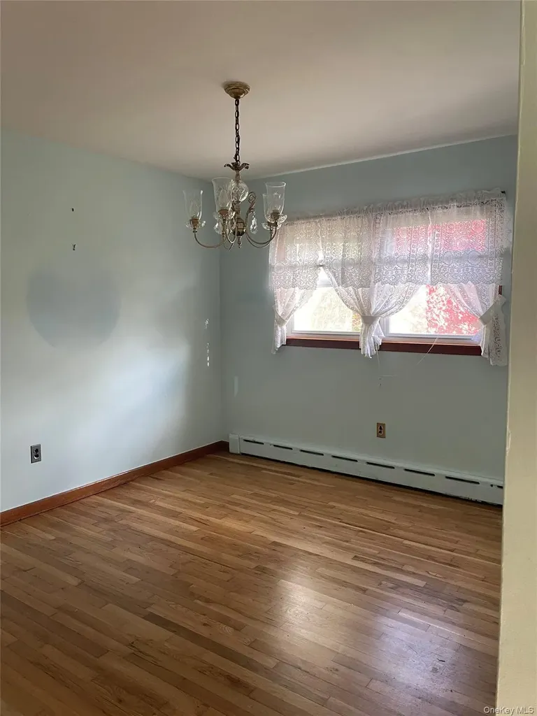 8 Atlantic Avenue Blue Point NY 11715