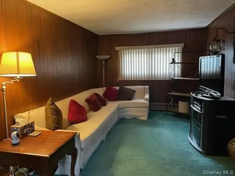 8 Atlantic Avenue Blue Point NY 11715