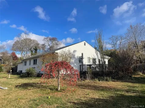 8 Atlantic Avenue Blue Point NY 11715