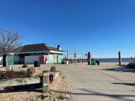 8 Atlantic Avenue Blue Point NY 11715