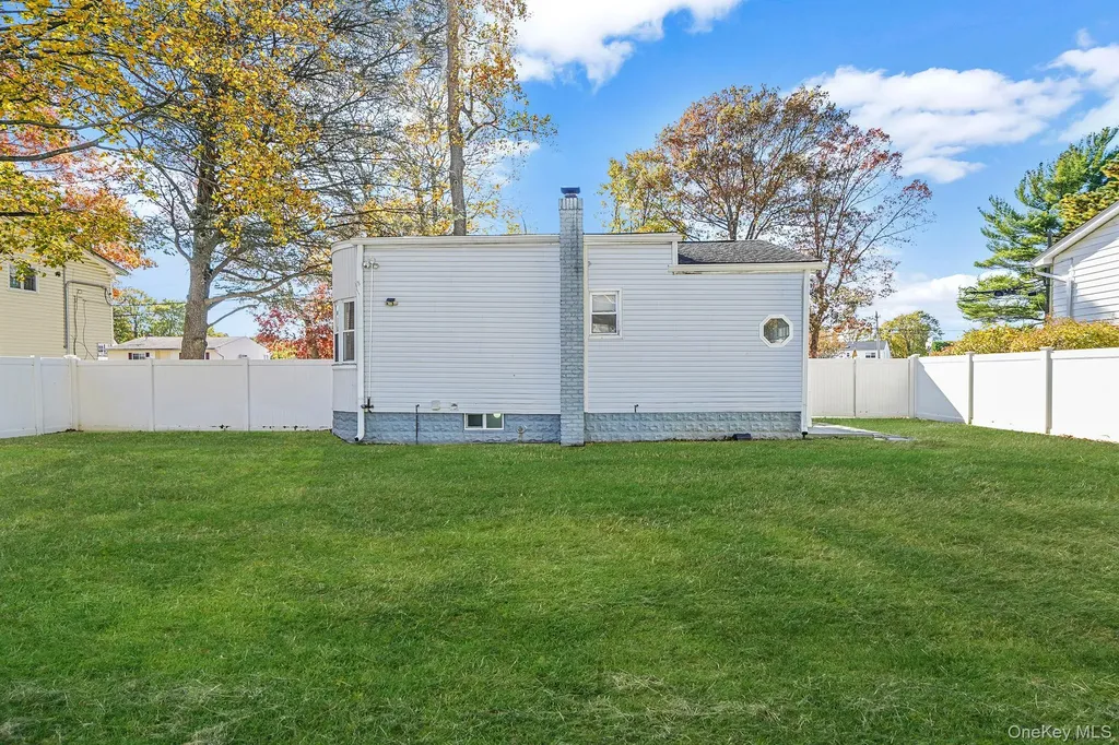59 Nevada Road West Babylon NY 11704
