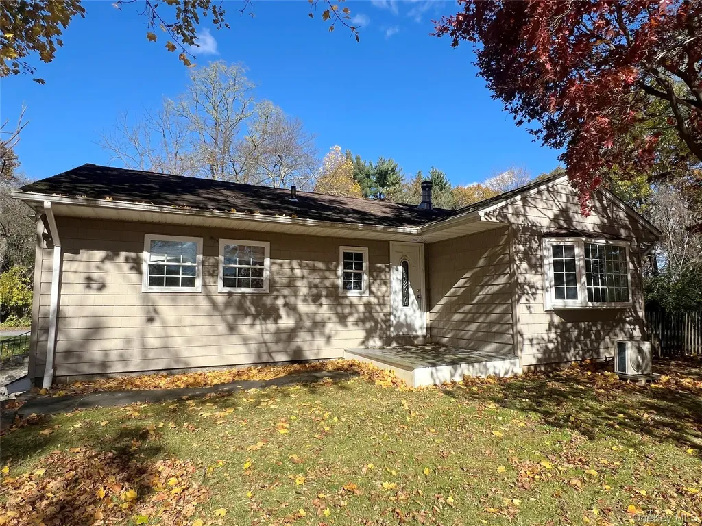 18 Chestnut Lane Newburgh NY 12550