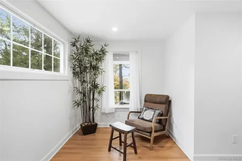 7 School Street Bayville NY 11709