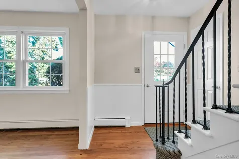 12 Violet Road Bayville NY 11709