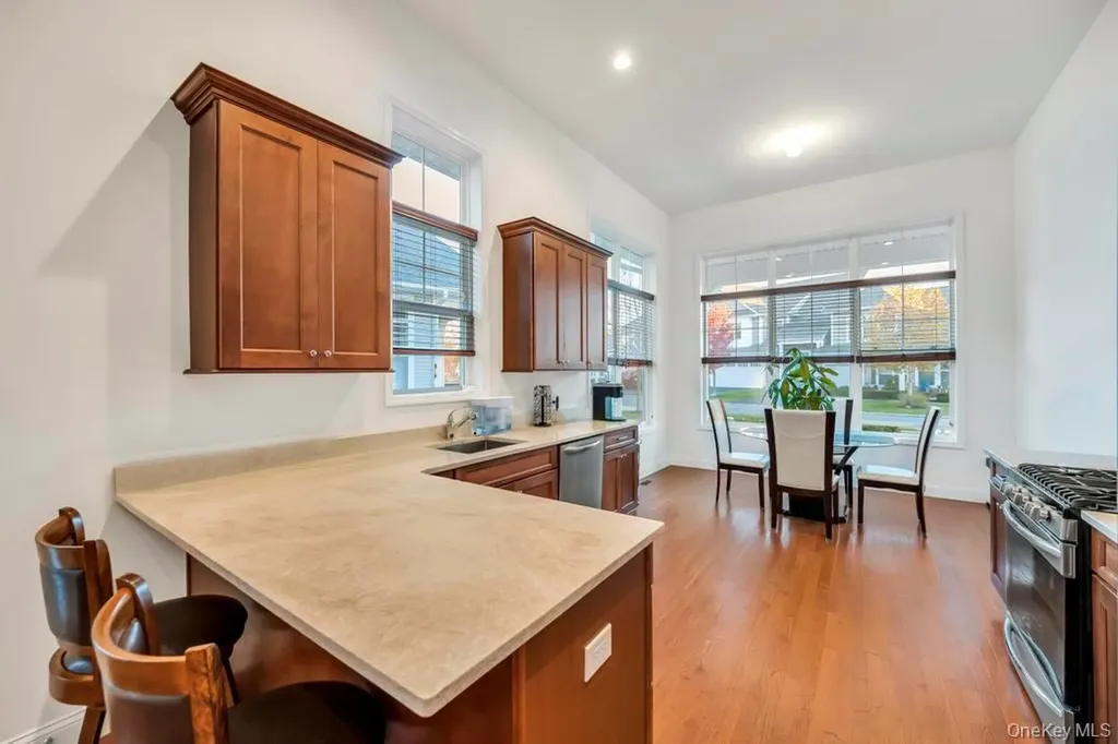 195 Belmont Circle Yaphank NY 11980