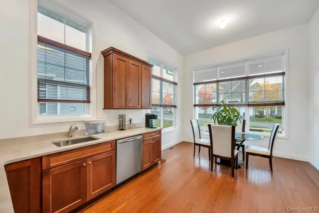 195 Belmont Circle Yaphank NY 11980