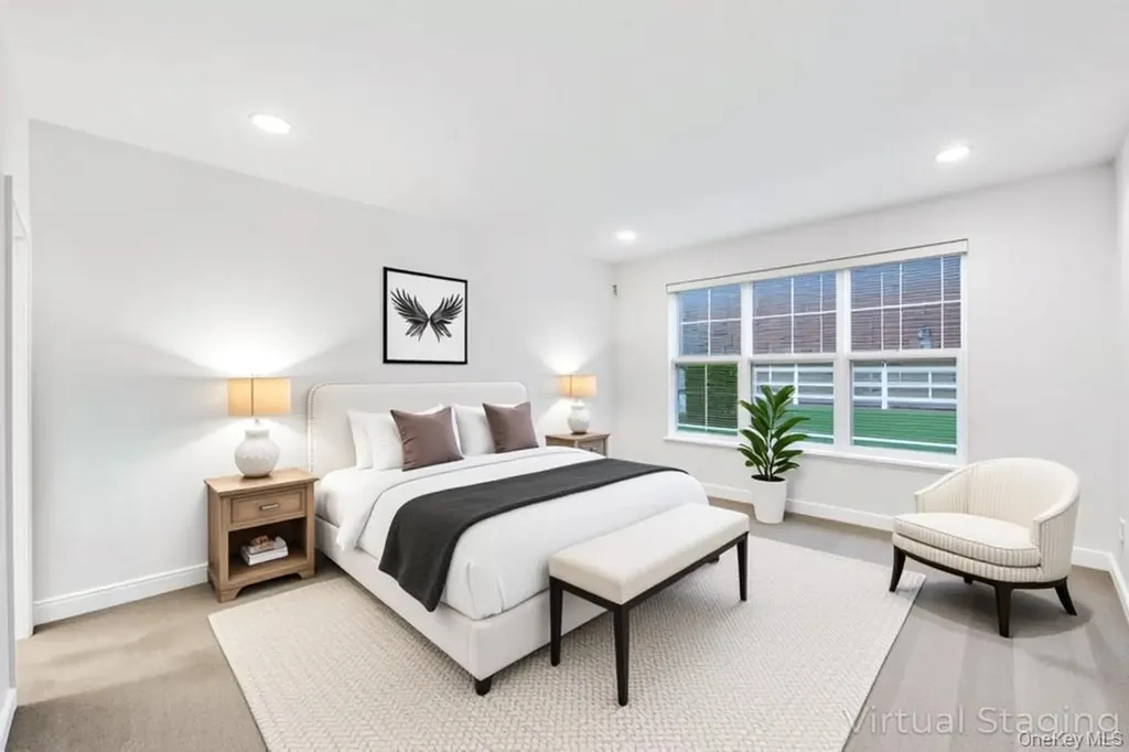 195 Belmont Circle Yaphank NY 11980