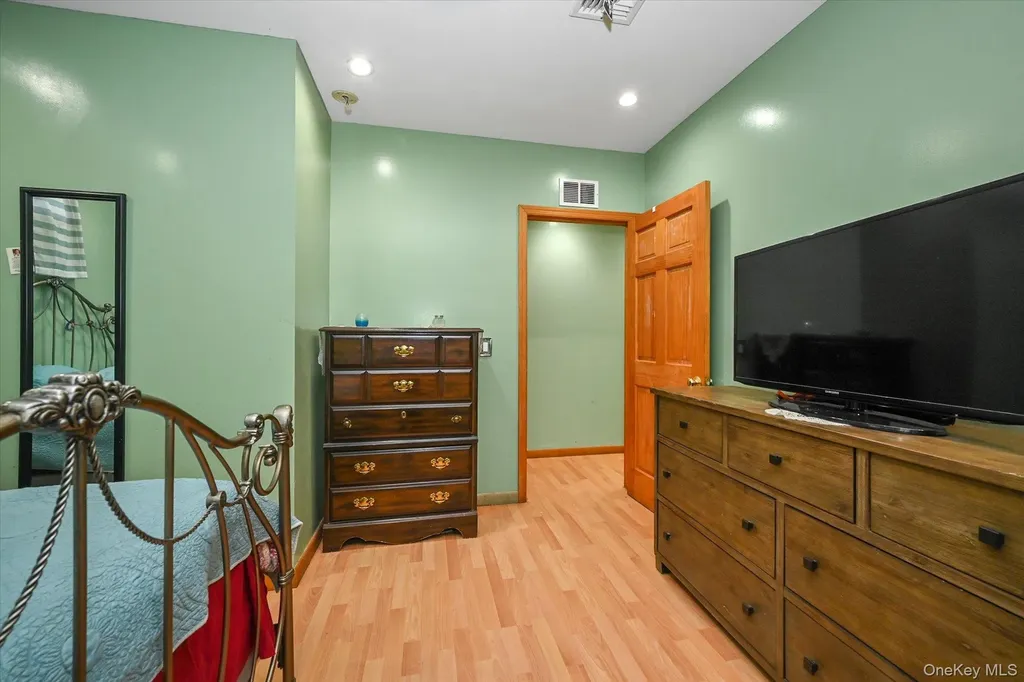 6448 58th Road Maspeth NY 11378