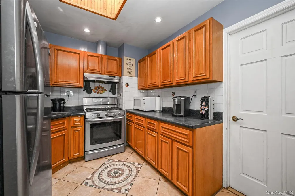 6448 58th Road Maspeth NY 11378
