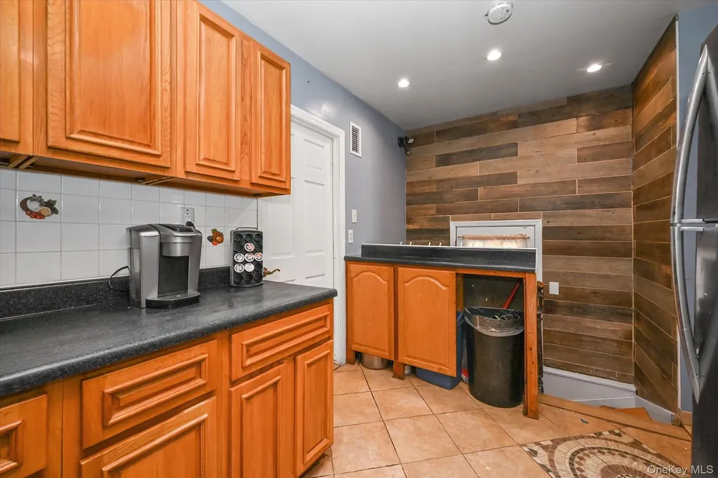 6448 58th Road Maspeth NY 11378