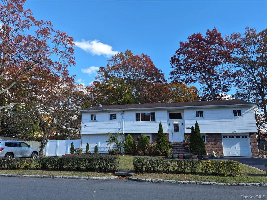 1019 Cassel Avenue Bay Shore NY 11706