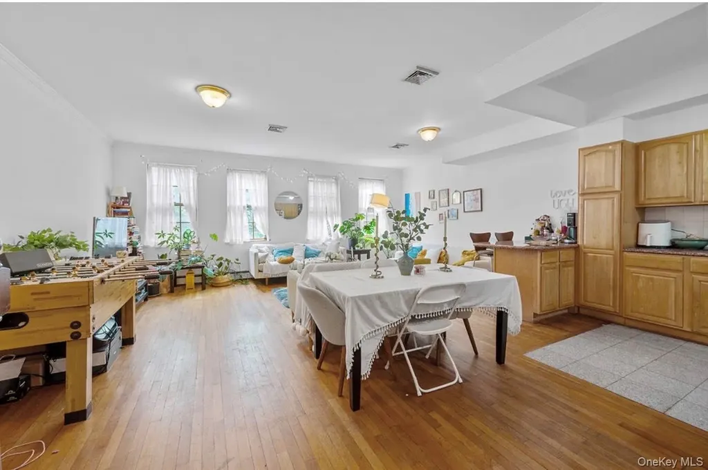 15 Evans Street Brooklyn NY 11201