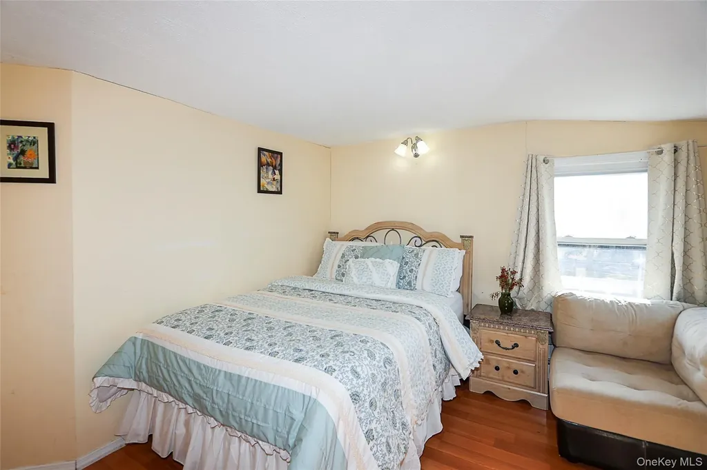 169 N 6th Street Bethpage NY 11714