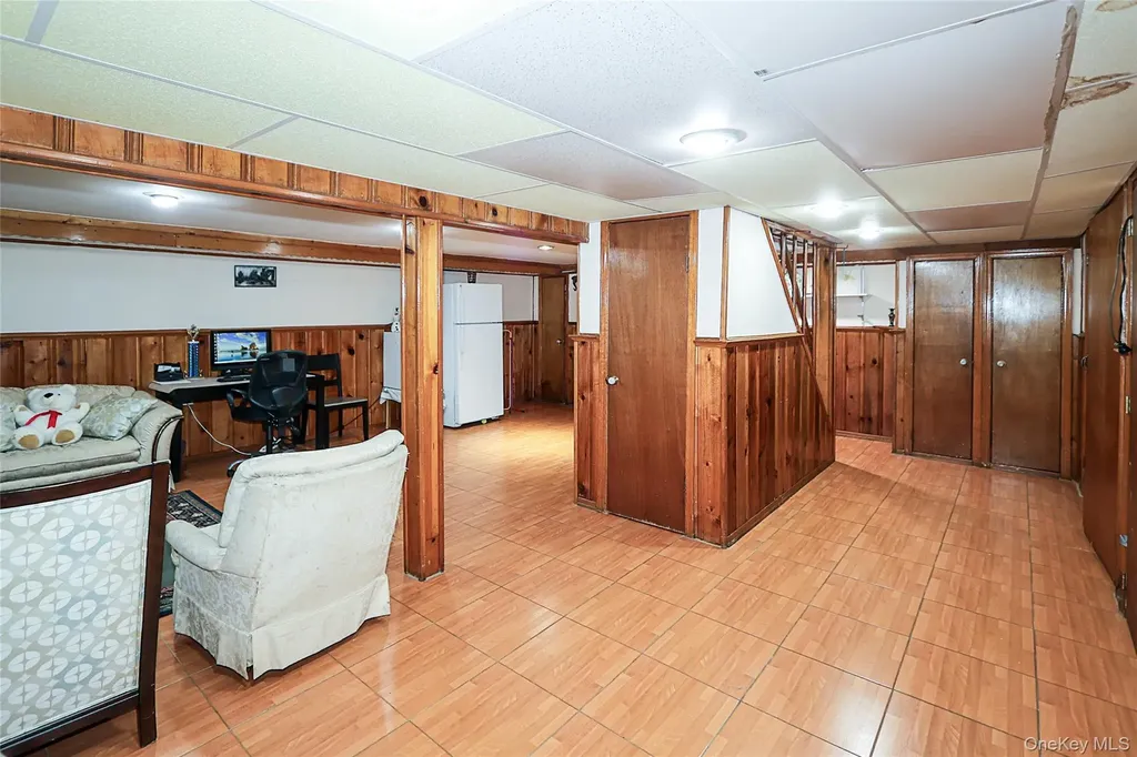 169 N 6th Street Bethpage NY 11714