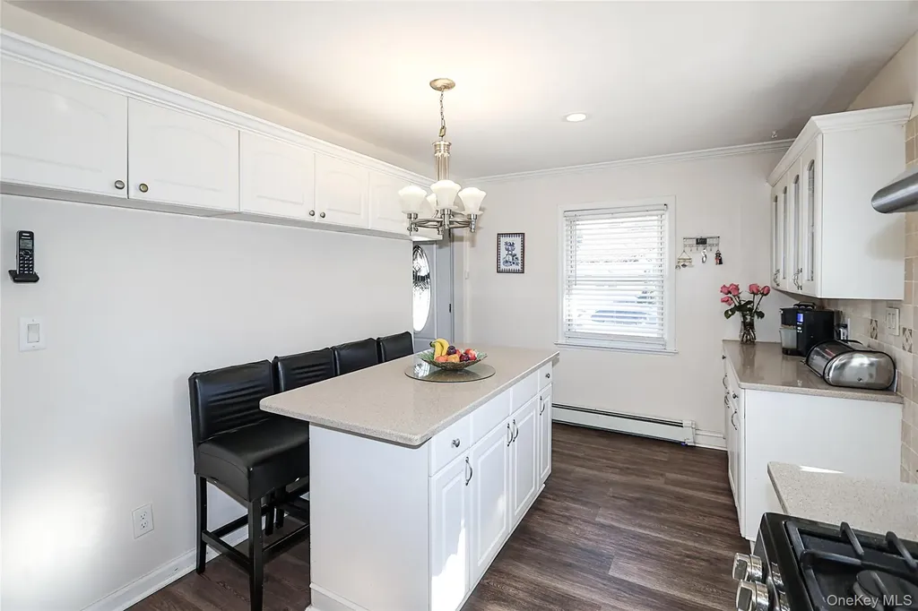 169 N 6th Street Bethpage NY 11714