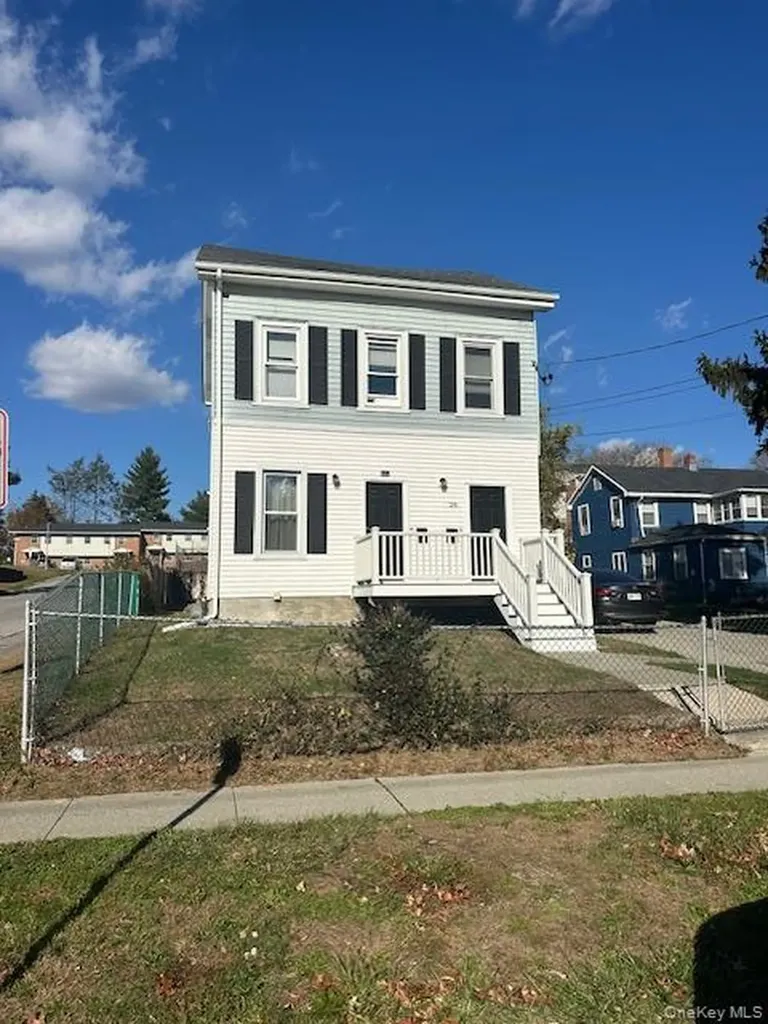 26 Taylor Avenue Poughkeepsie NY 12601