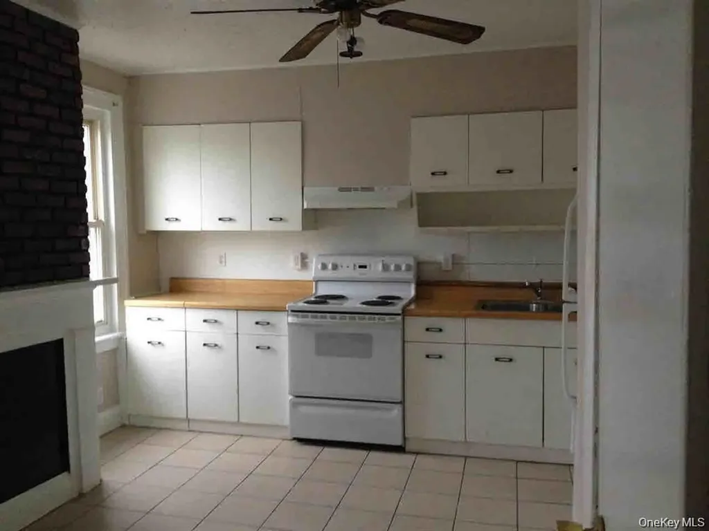 26 Taylor Avenue Poughkeepsie NY 12601
