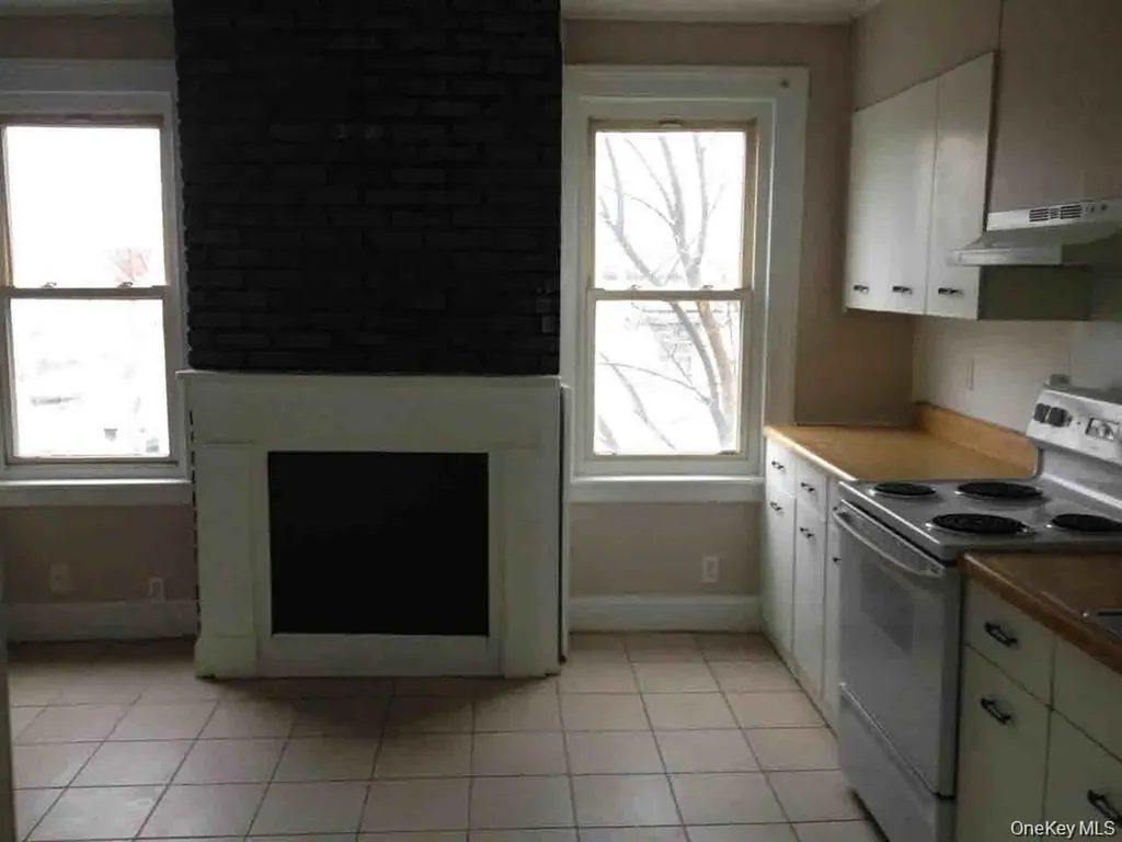 26 Taylor Avenue Poughkeepsie NY 12601