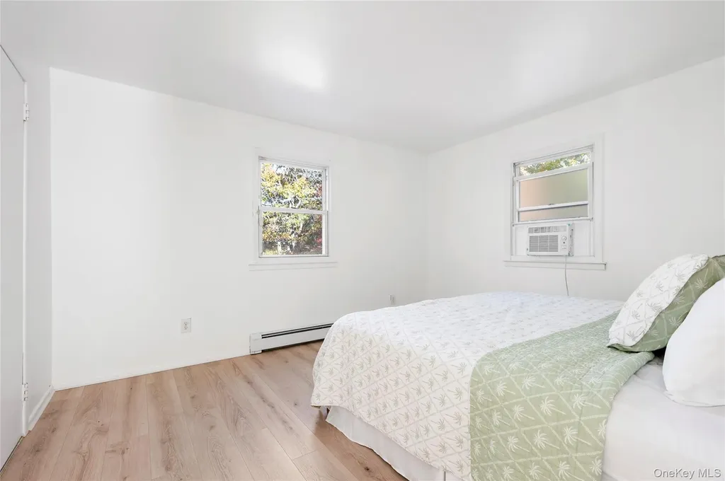 16 Peconic Road Hampton Bays NY 11946