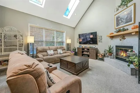 6 Laurel Crescent Manorville NY 11949