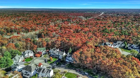 6 Laurel Crescent Manorville NY 11949