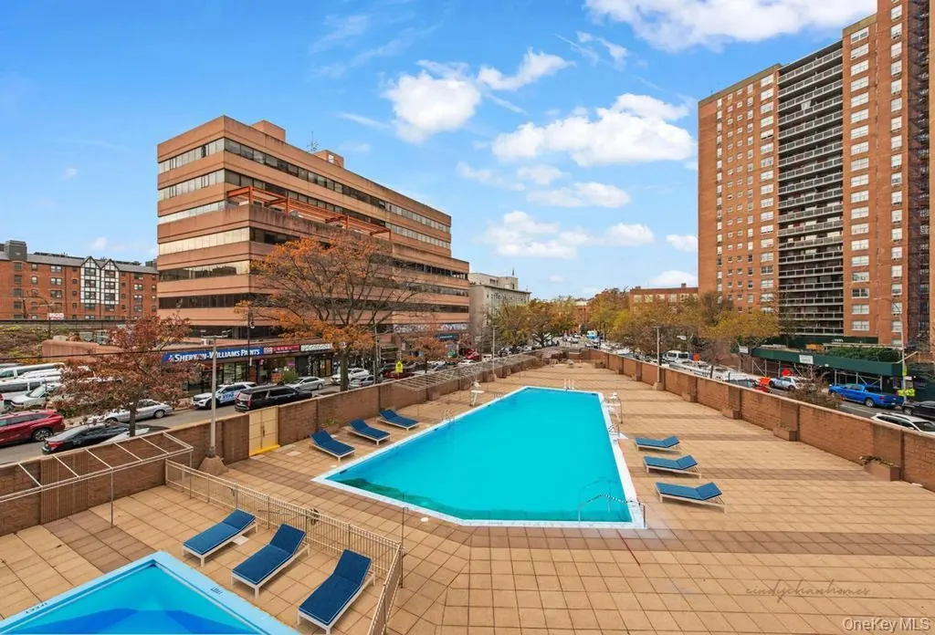 70-25 Yellowstone Boulevard Forest Hills NY 11375