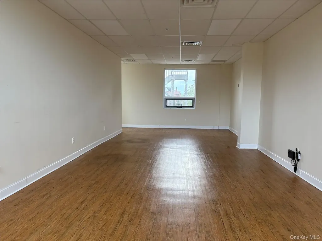 192-14 Northern Boulevard Flushing NY 11358
