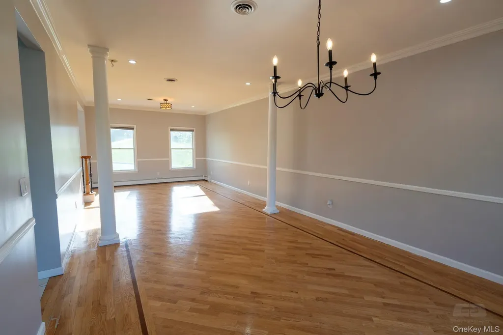 107 Denniston Drive New Windsor NY 12553