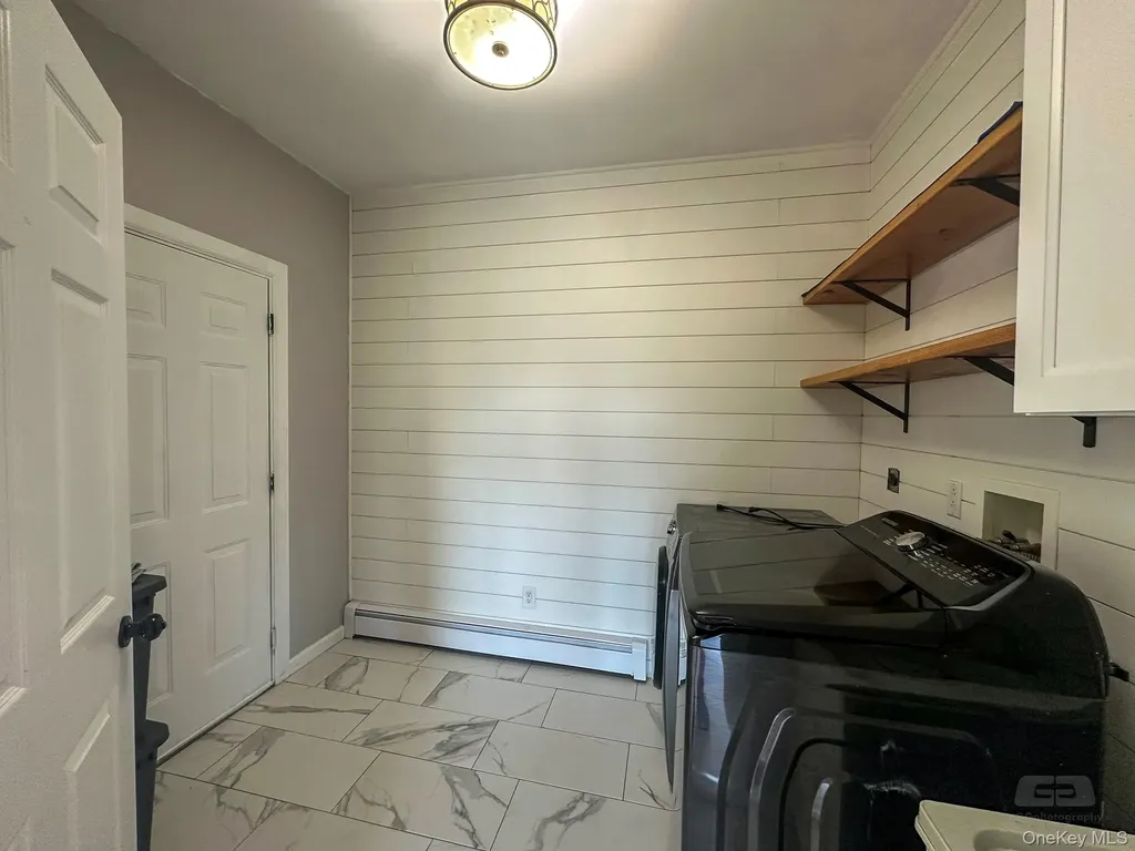107 Denniston Drive New Windsor NY 12553
